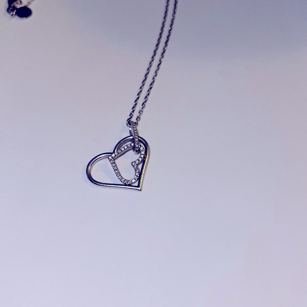 Gently worn Vera Wang necklace
